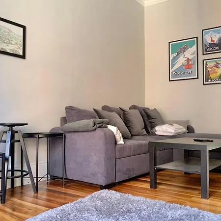 아파트 Nice Spacious Flat - Nice Amenities -hyper Centre #bk *